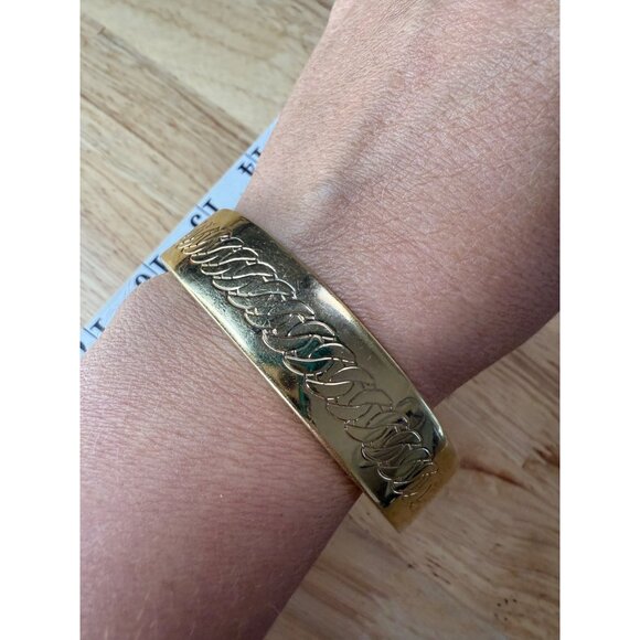 Marc Jacobs Gold Tone Bangle Bracelet With Braided Etched Design - 7" Medium Fit - Picture 13 of 16
